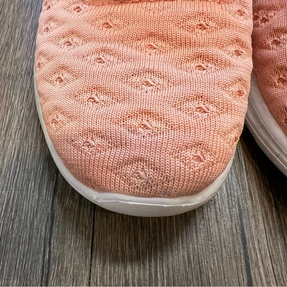 Women’s Coral Lightweight Sneakers Walking Shoes 3D Woven Style Fabric Size 8